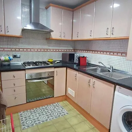 Casa Aurora, Piscina , Wifi, Jardin 5-6 Pax בית נופש ז'ירונה