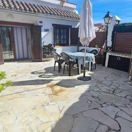 Casa Aurora Piscina Wifi Jardin 56 Pax *