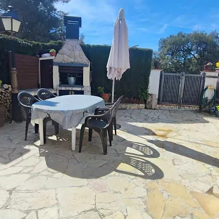 Holiday home Casa Aurora Piscina Wifi Jardin 56 Pax Girona